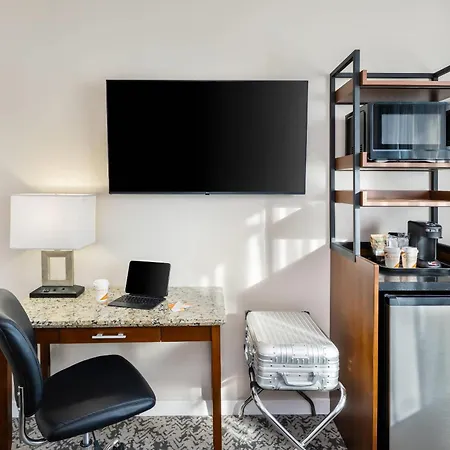 Quality Inn & Suites (Adults Only)-2