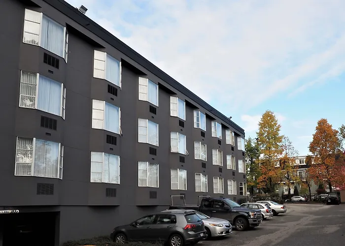 Best Western Plus Vancouver Airport Hotel